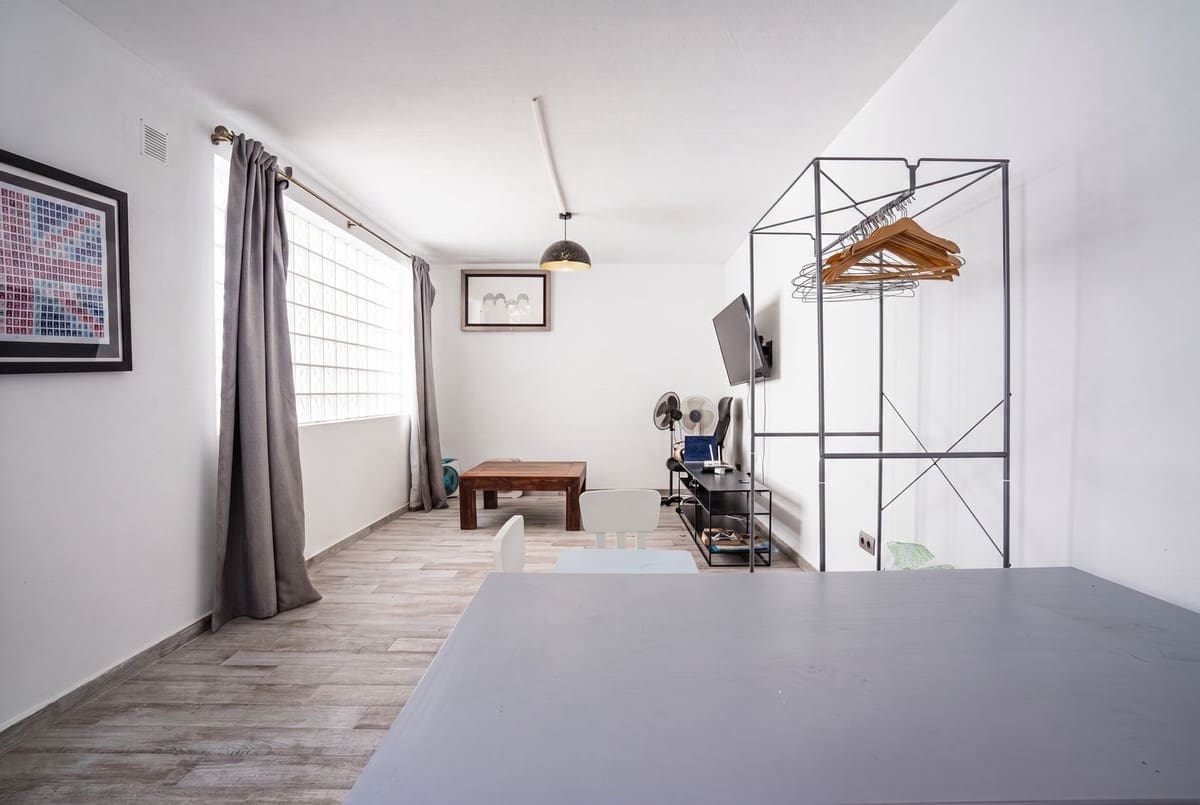 4 soveværelse Villa til salg i Istan med swimmingpool garage - € 890.000 (Ref: 10134300)