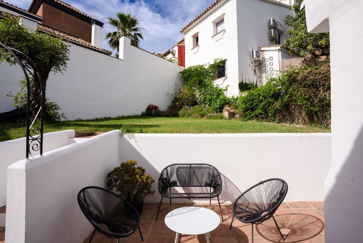 4 soveværelse Villa til salg i Istan med swimmingpool garage - € 890.000 (Ref: 10134300)