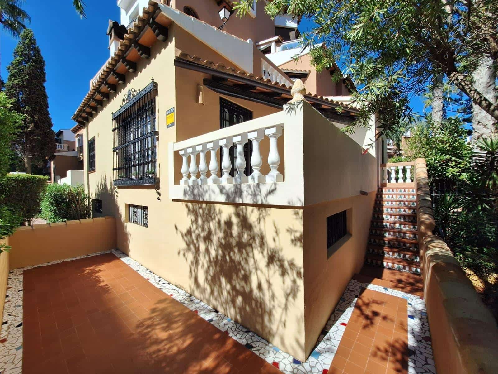 2 soverom Leilighet til salgs i Torrevieja med garasje - € 495 000 (Ref: 10134301)