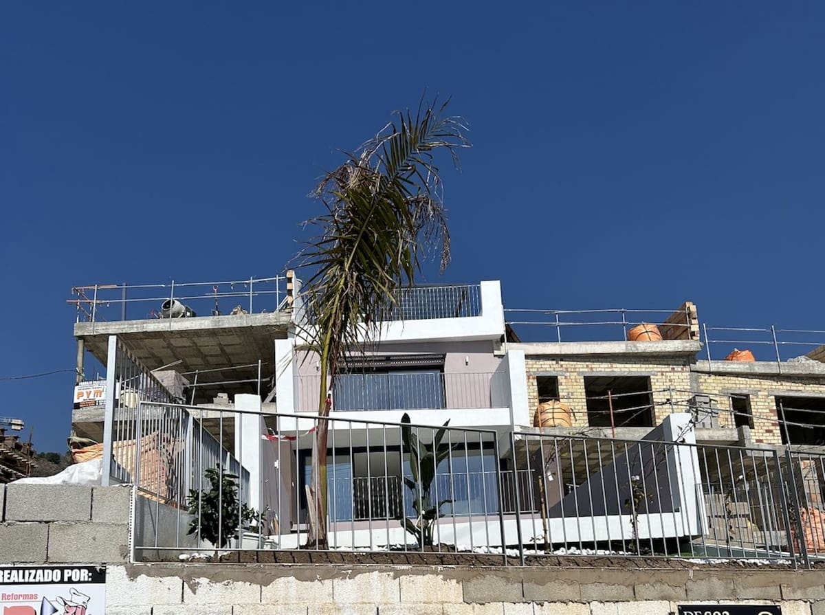 3 chambre Maison de Ville à vendre à Nerja avec piscine garage - 775 000 € (Ref: 10134308)