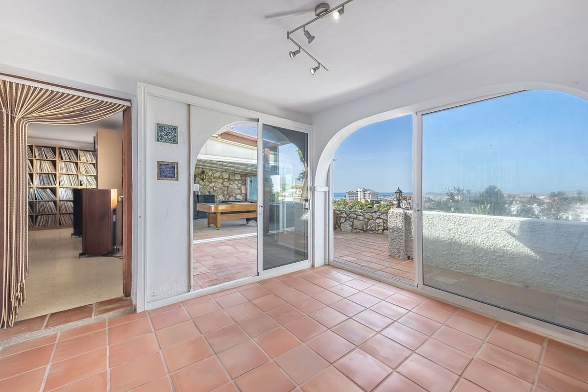 3 chambre Villa/Maison à vendre à Fuengirola avec piscine garage - 995 000 € (Ref: 10134319)