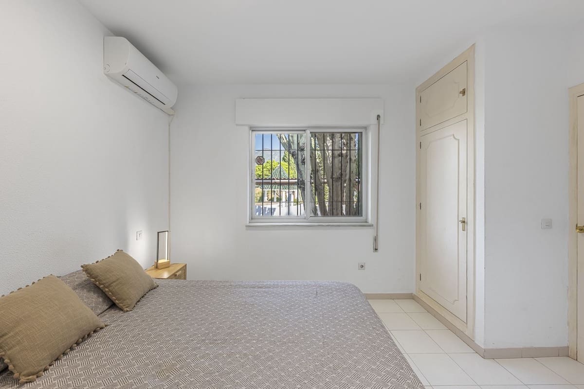 3 chambre Villa/Maison à vendre à Fuengirola avec piscine garage - 995 000 € (Ref: 10134319)