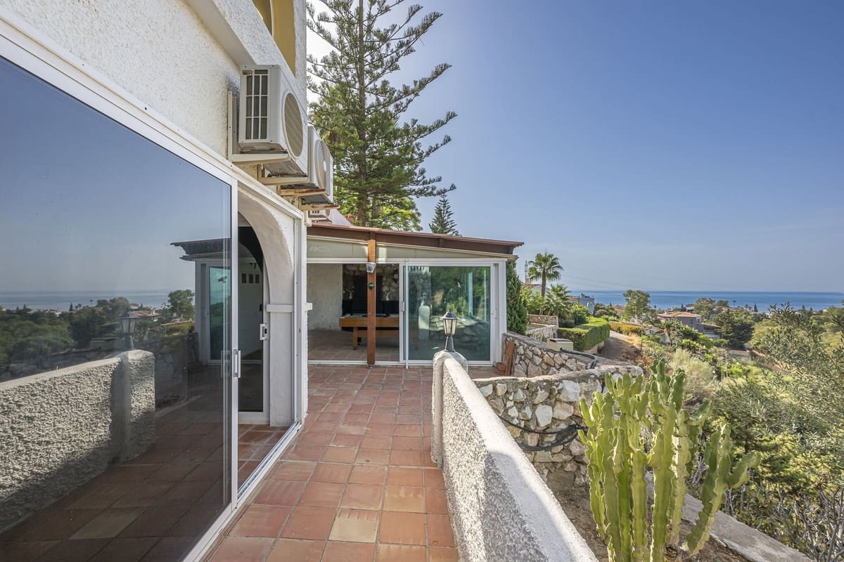 3 chambre Villa/Maison à vendre à Fuengirola avec piscine garage - 995 000 € (Ref: 10134319)