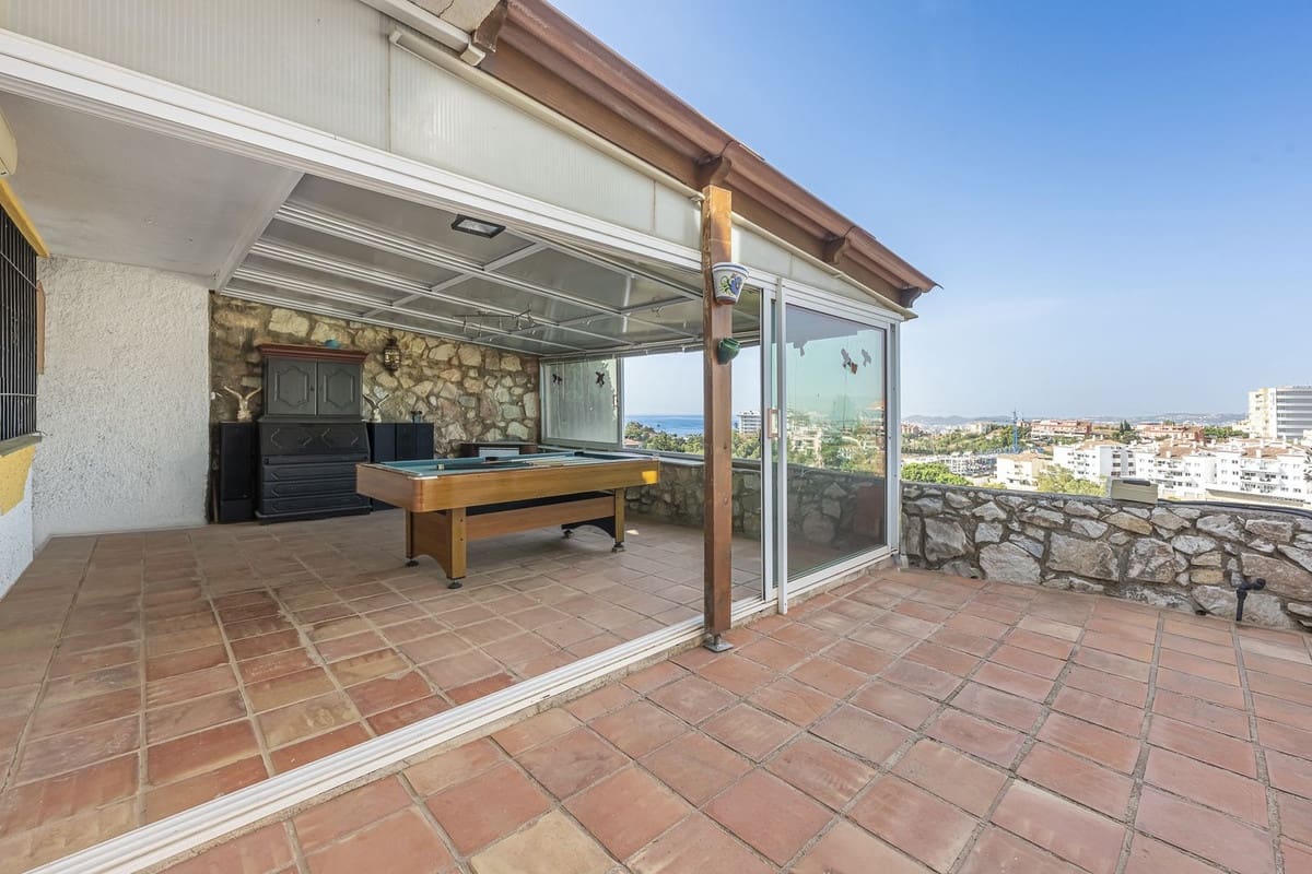 3 chambre Villa/Maison à vendre à Fuengirola avec piscine garage - 995 000 € (Ref: 10134319)