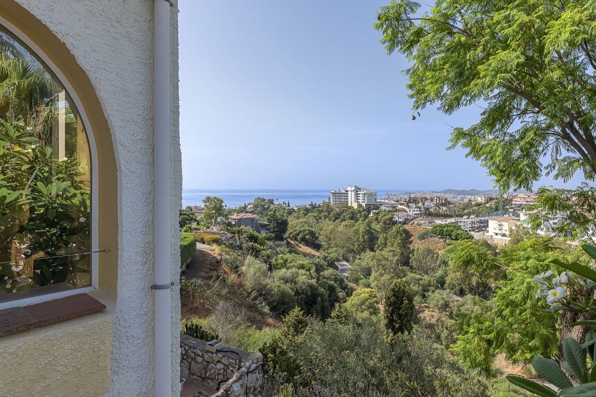 3 chambre Villa/Maison à vendre à Fuengirola avec piscine garage - 995 000 € (Ref: 10134319)