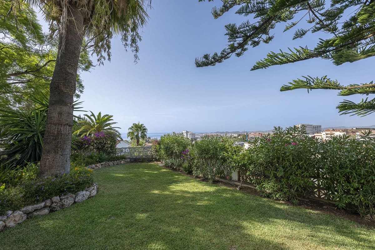 3 chambre Villa/Maison à vendre à Fuengirola avec piscine garage - 995 000 € (Ref: 10134319)