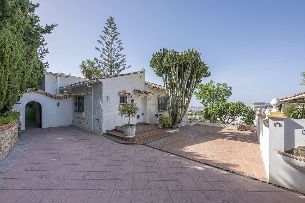 3 chambre Villa/Maison à vendre à Fuengirola avec piscine garage - 995 000 € (Ref: 10134319)