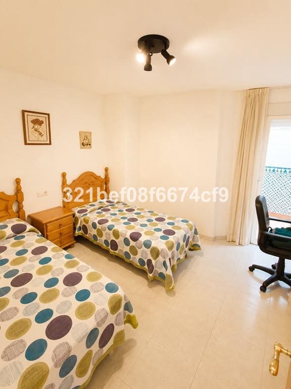 4 soveværelse Lejlighed til salg i Estepona - € 383.900 (Ref: 10134323)