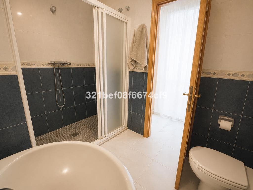 4 soveværelse Lejlighed til salg i Estepona - € 383.900 (Ref: 10134323)