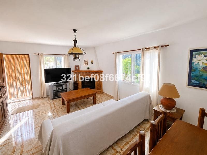 3 soveværelse Byhus til salg i Malaga by - € 170.000 (Ref: 10134325)