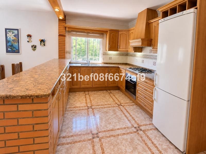 3 soveværelse Byhus til salg i Malaga by - € 170.000 (Ref: 10134326)