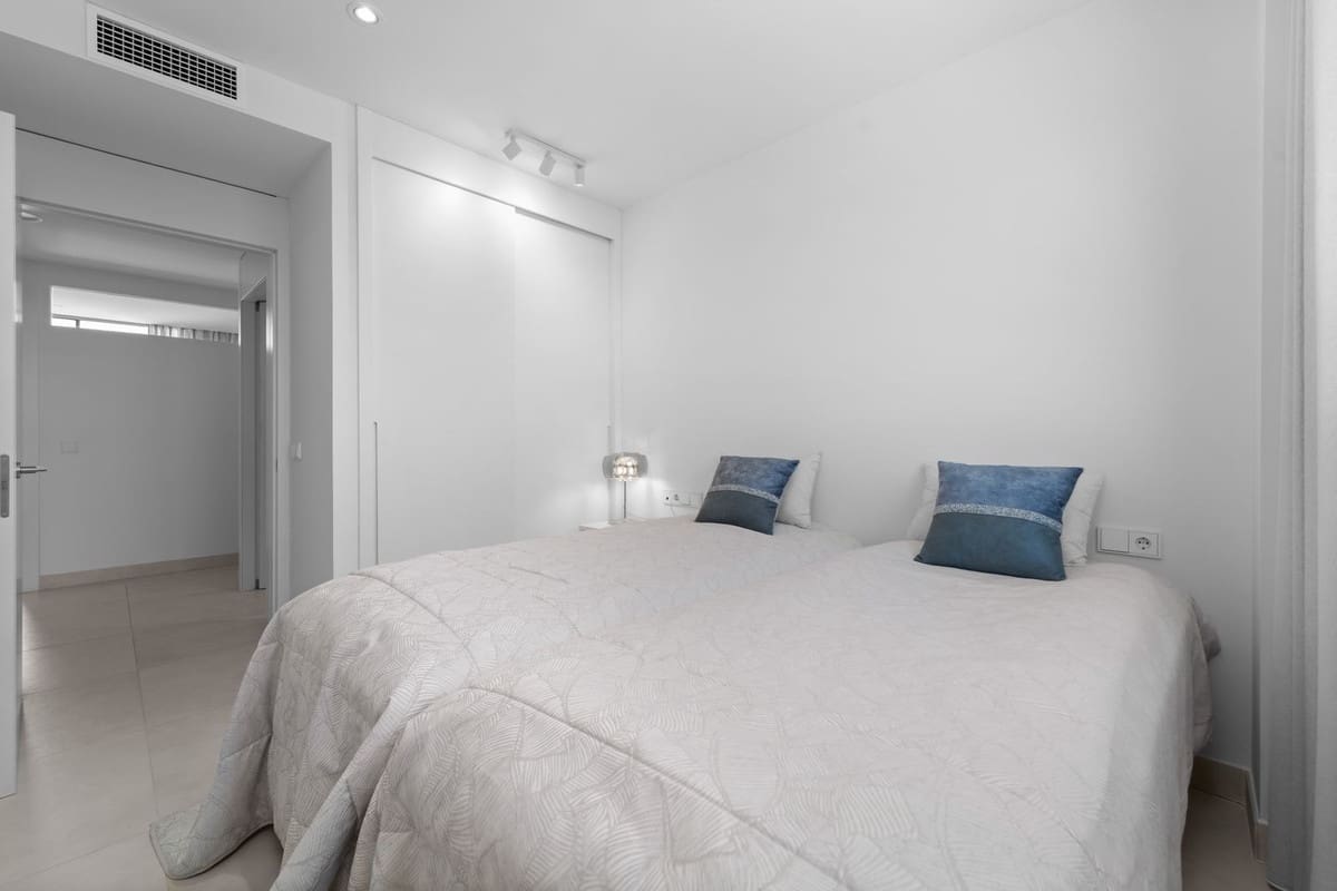3 soveværelse Lejlighed til salg i Fuengirola med swimmingpool garage - € 1.285.000 (Ref: 10134336)