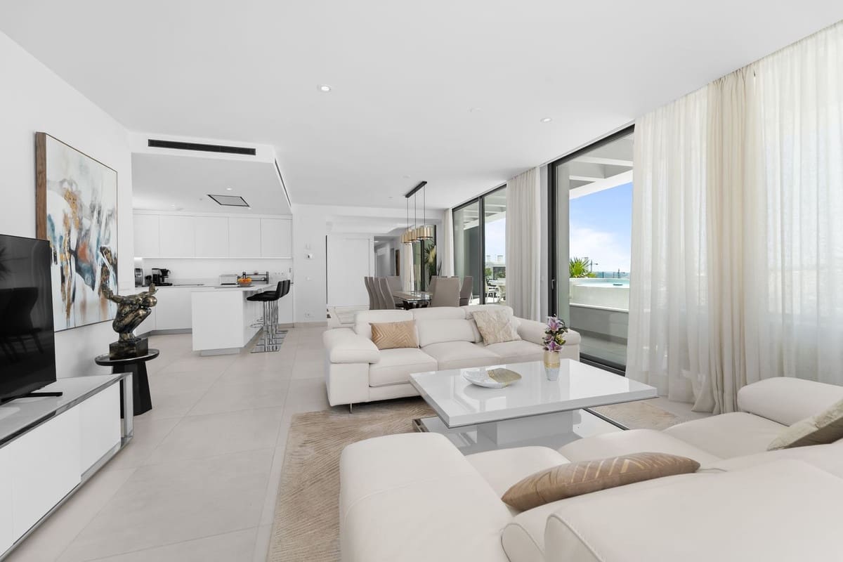 3 soveværelse Lejlighed til salg i Fuengirola med swimmingpool garage - € 1.285.000 (Ref: 10134336)