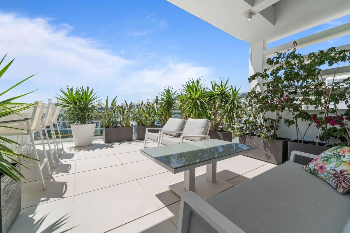 3 soveværelse Lejlighed til salg i Fuengirola med swimmingpool garage - € 1.285.000 (Ref: 10134336)