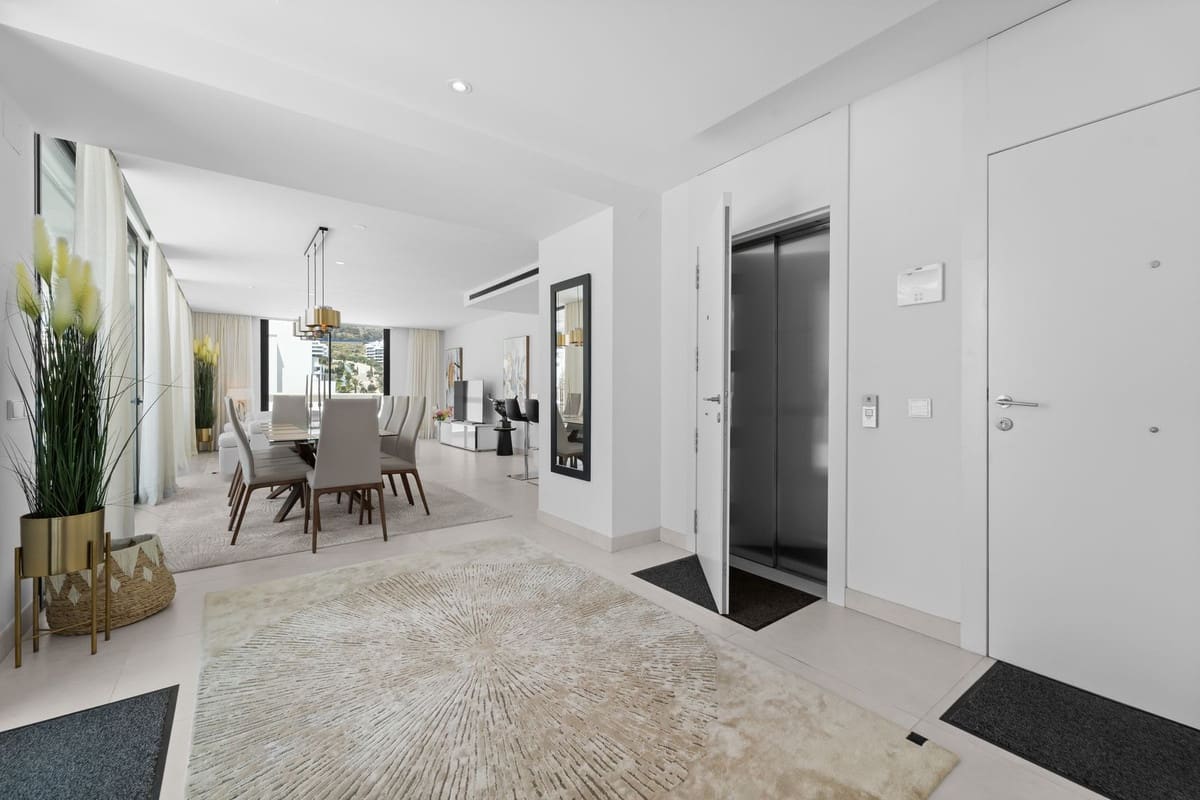 3 soveværelse Lejlighed til salg i Fuengirola med swimmingpool garage - € 1.285.000 (Ref: 10134336)