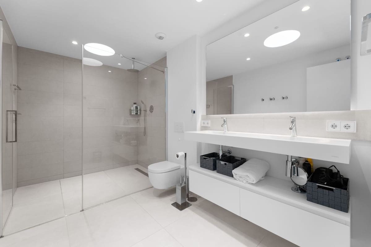 3 soveværelse Lejlighed til salg i Fuengirola med swimmingpool garage - € 1.285.000 (Ref: 10134336)