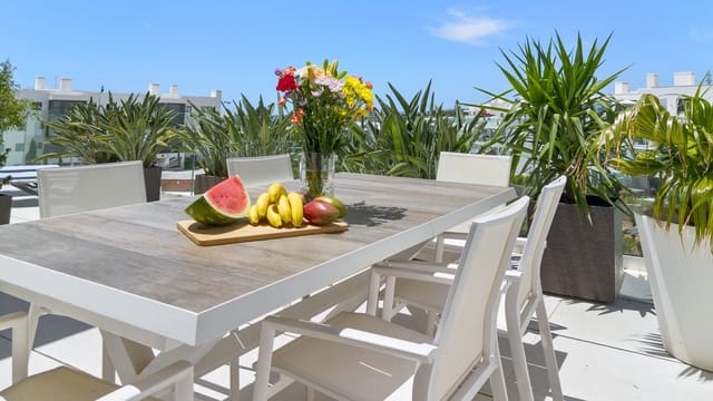 Apartamento de 3 habitaciones en Torreblanca, Fuengirola en venta con piscina garaje - 1.285.000 € (Ref: 10134336)