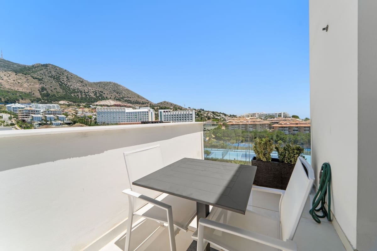 3 soveværelse Lejlighed til salg i Fuengirola med swimmingpool garage - € 1.285.000 (Ref: 10134336)