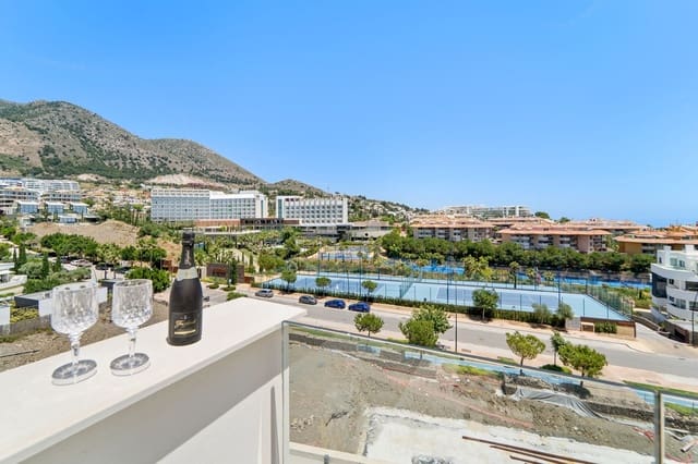 Apartamento de 3 habitaciones en Torreblanca, Fuengirola en venta con piscina garaje - 1.285.000 € (Ref: 10134336)