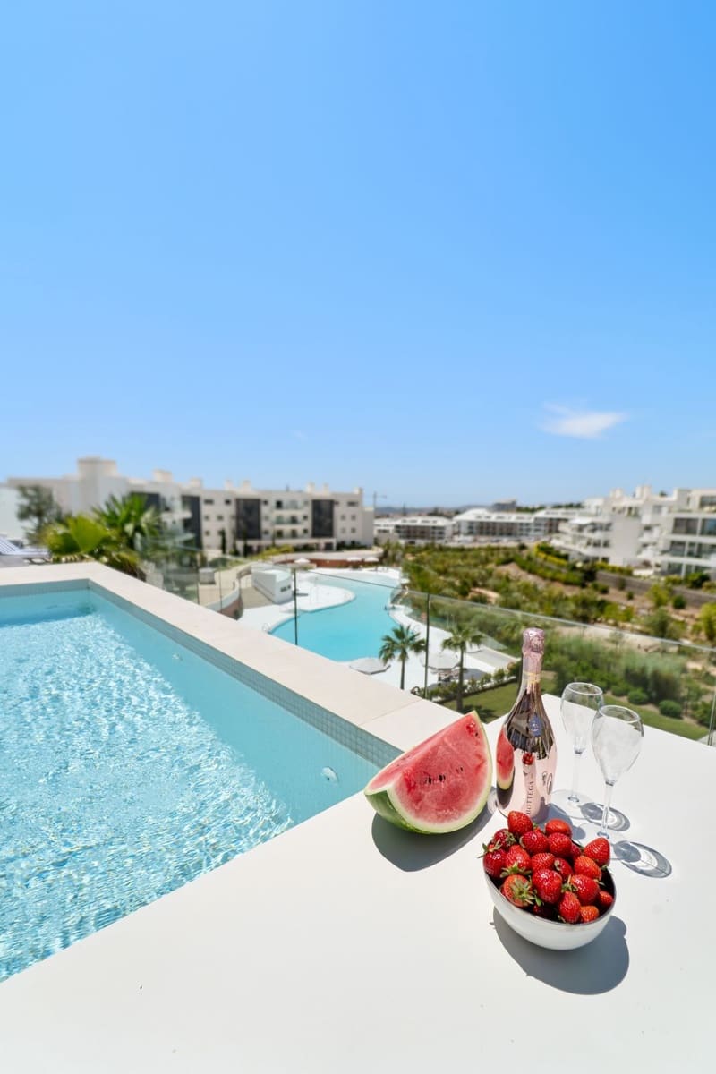 3 soveværelse Lejlighed til salg i Fuengirola med swimmingpool garage - € 1.285.000 (Ref: 10134336)