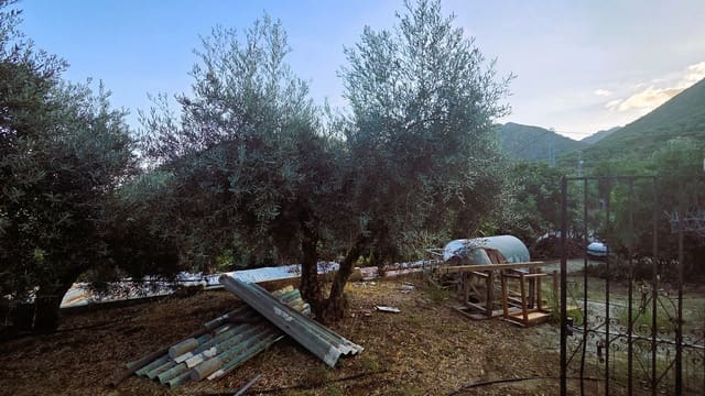Finca/Casa Rural de 4 habitaciones en Ojen en venta con piscina garaje - 540.000 € (Ref: 10134345)