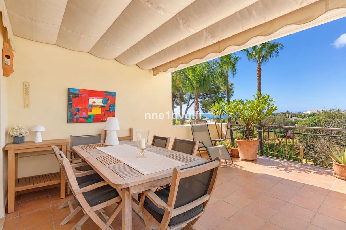 2 soveværelse Lejlighed til salg i Cabopino med swimmingpool garage - € 895.000 (Ref: 10134347)
