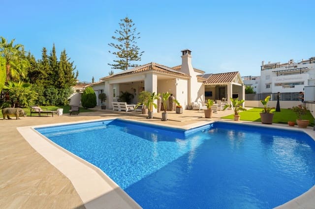 4 soverom Villa til salgs i Cancelada, Estepona med svømmebasseng garasje - € 2 499 999 (Ref: 10134366)