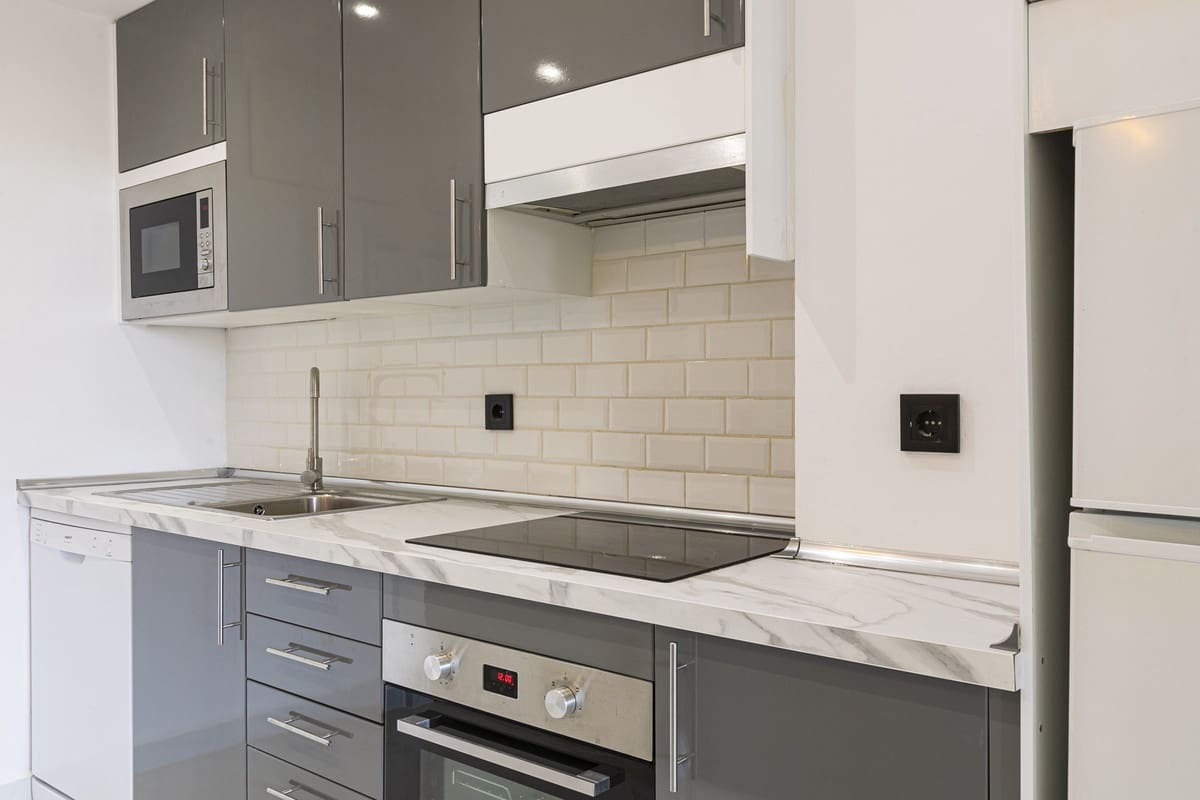 Apartamento de 2 habitaciones en Nueva Andalucia en venta con piscina garaje - 534.995 € (Ref: 10134407)