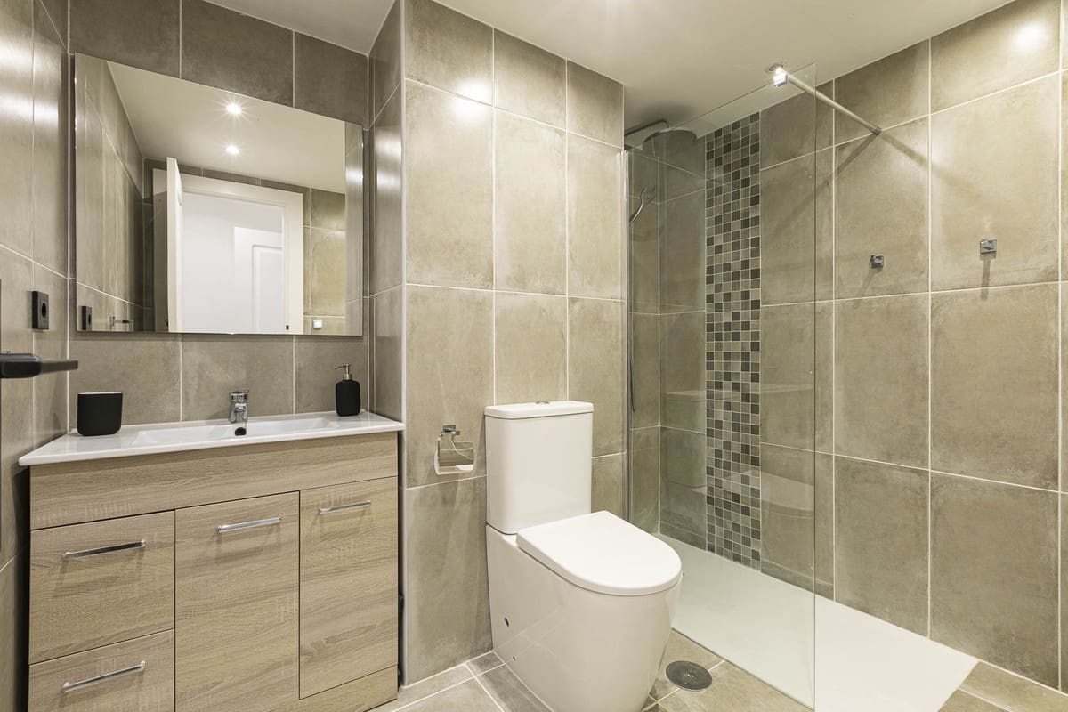 Apartamento de 2 habitaciones en Nueva Andalucia en venta con piscina garaje - 534.995 € (Ref: 10134407)