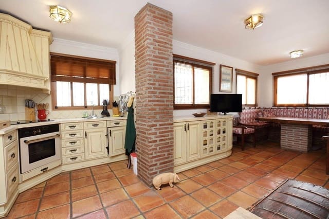 4 chambre Villa/Maison à vendre à Atalaya-Isdabe, Estepona avec piscine garage - 1 600 000 € (Ref: 10134427)