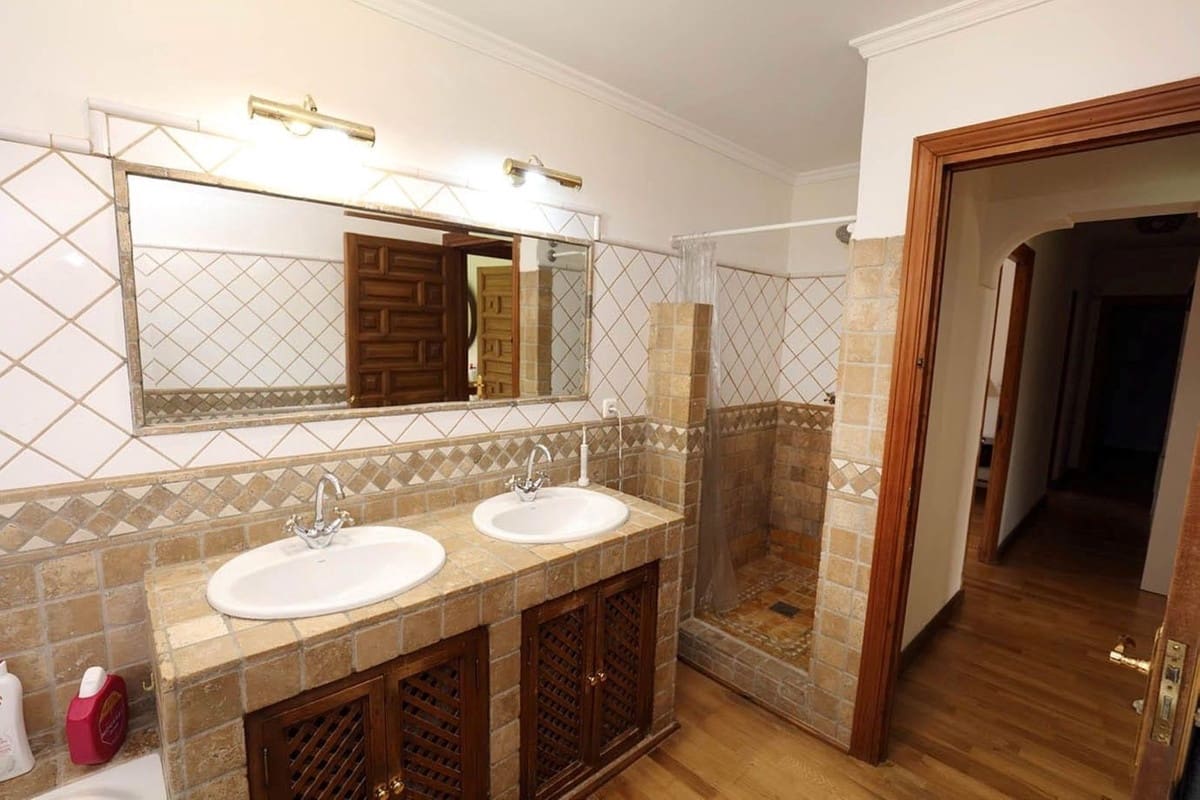 4 soverom Villa til salgs i Atalaya-Isdabe med svømmebasseng garasje - € 1 600 000 (Ref: 10134427)