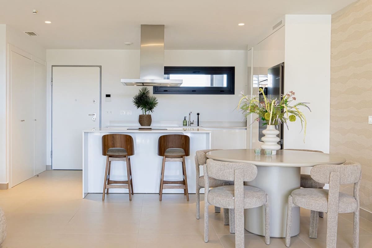 2 soveværelse Lejlighed til salg i Marbella med swimmingpool garage - € 820.000 (Ref: 10134436)