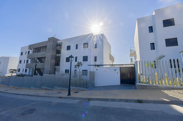 2 soveværelse Lejlighed til salg i Cabopino - Artola, Marbella med swimmingpool garage - € 820.000 (Ref: 10134436)