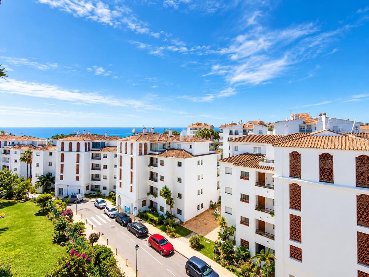 2 quarto Apartamento para venda em Calahonda com piscina garagem - 349 000 € (Ref: 10134443)