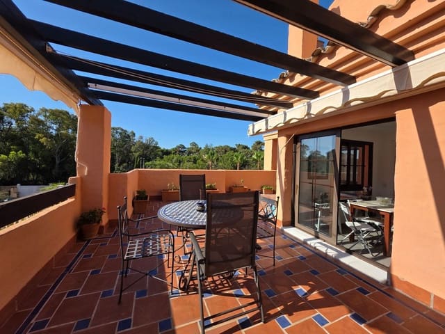 4 sypialnia Apartament na sprzedaż w Atalaya-Isdabe, Estepona z basenem garażem - 850 000 € (Ref: 10134463)