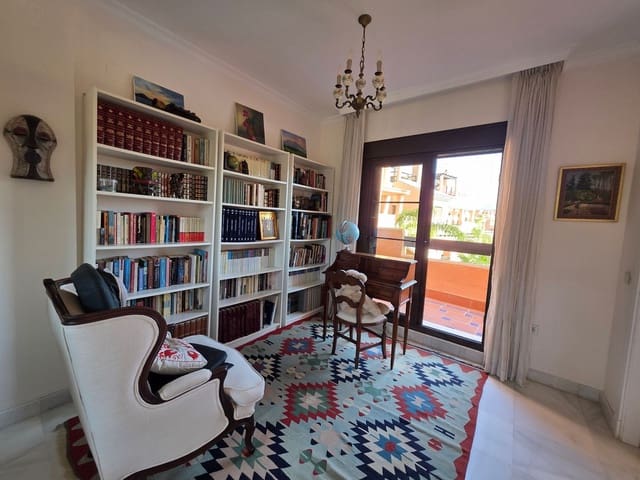 4 sypialnia Apartament na sprzedaż w Atalaya-Isdabe, Estepona z basenem garażem - 850 000 € (Ref: 10134463)