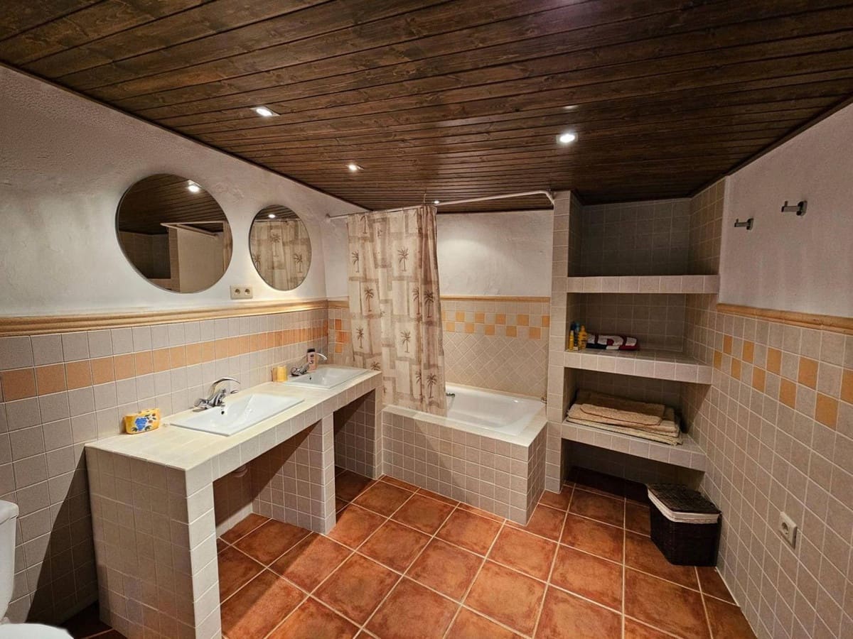 4 soverom Hus til salgs i Montejaque - € 230 000 (Ref: 10134478)