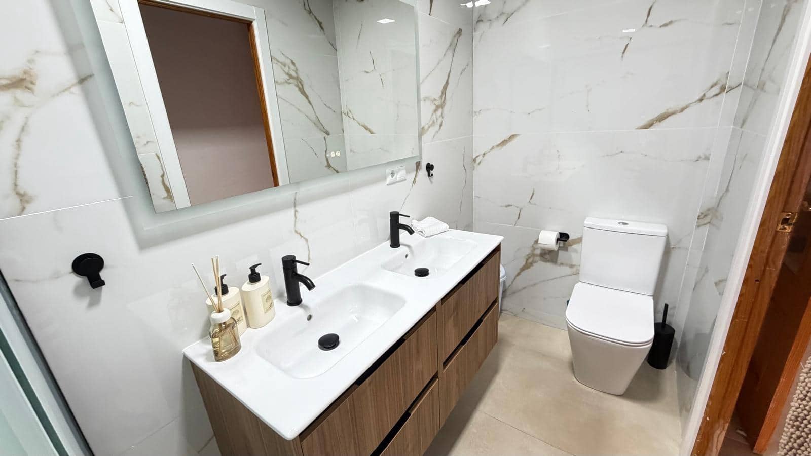 4 bedroom Apartment for sale in Torrevieja - € 230,900 (Ref: 10134815)