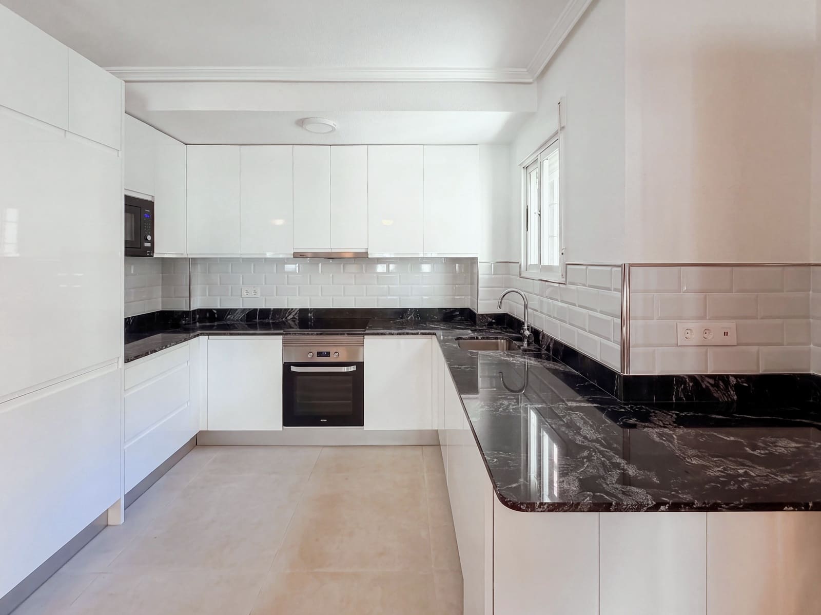 3 slaapkamer Huis te koop in La Regia met zwembad garage - € 285.000 (Ref: 10136760)