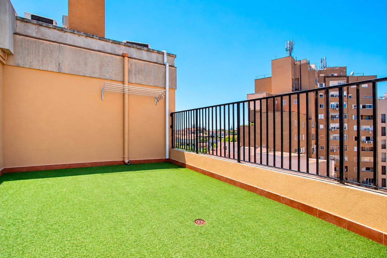 5 soveværelse Penthouse til salg i Palma de Mallorca med garage - € 690.000 (Ref: 10136819)