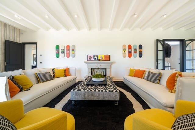 5 bedroom Villa for sale in Santa María del Camí with pool garage - € 11,500,000 (Ref: 10136822)