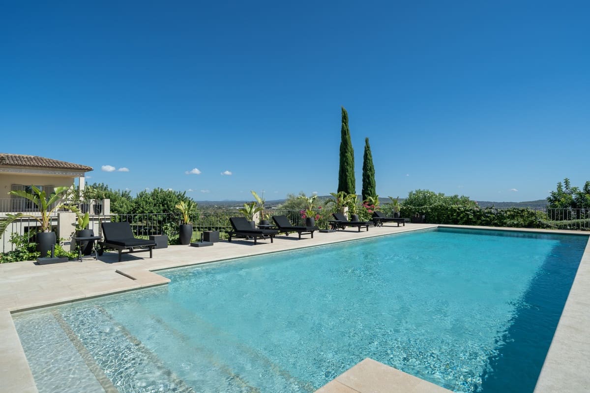 5 bedroom Villa for sale in Santa Maria del Cami with pool garage - € 11,500,000 (Ref: 10136822)