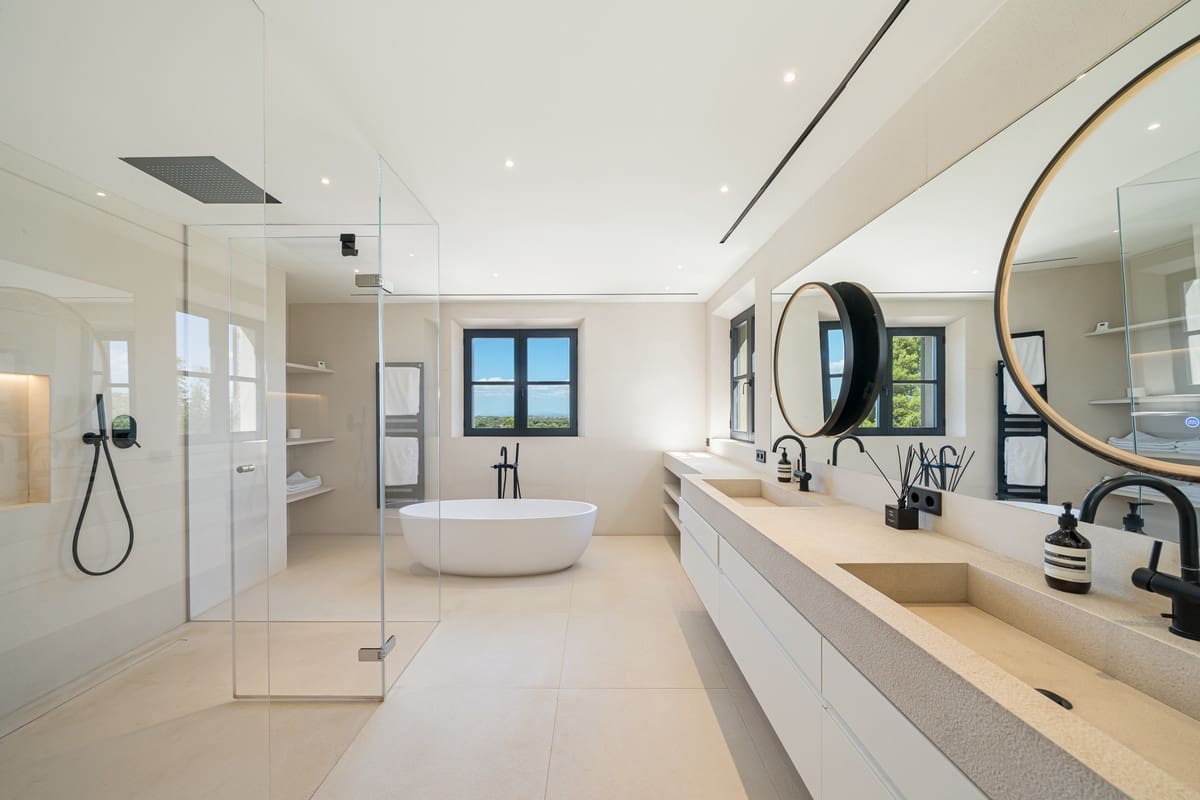 5 bedroom Villa for sale in Santa Maria del Cami with pool garage - € 11,500,000 (Ref: 10136822)