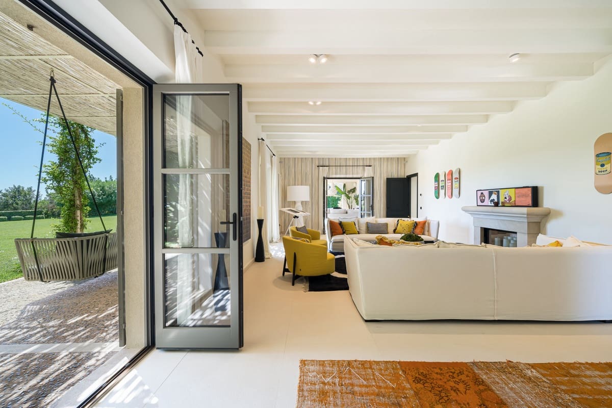 5 bedroom Villa for sale in Santa Maria del Cami with pool garage - € 11,500,000 (Ref: 10136822)