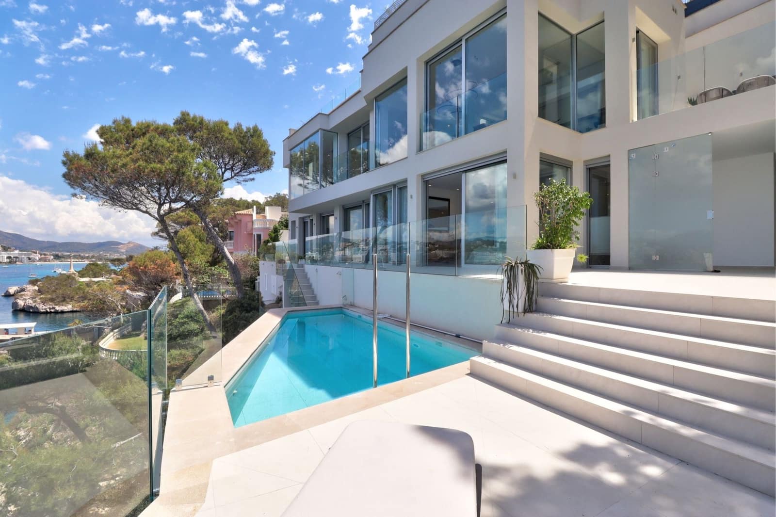 3 sovrum Villa till salu i Calvia med pool garage - 7 750 000 € (Ref: 10136862)