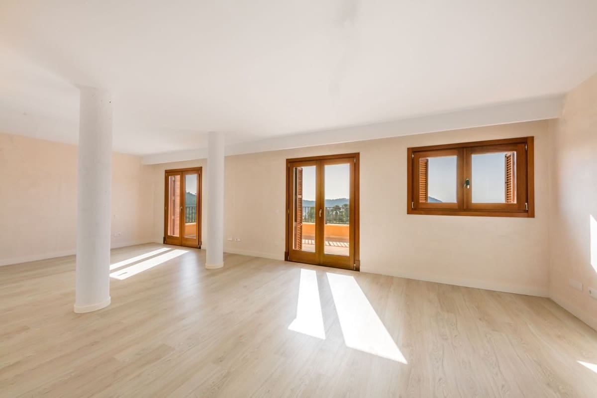 5 soveværelse Finca/Landehus til salg i Andratx med swimmingpool garage - € 16.800.000 (Ref: 10136870)