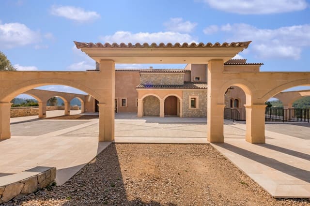 5 soveværelse Finca/Landehus til salg i Andratx med swimmingpool garage - € 16.800.000 (Ref: 10136870)