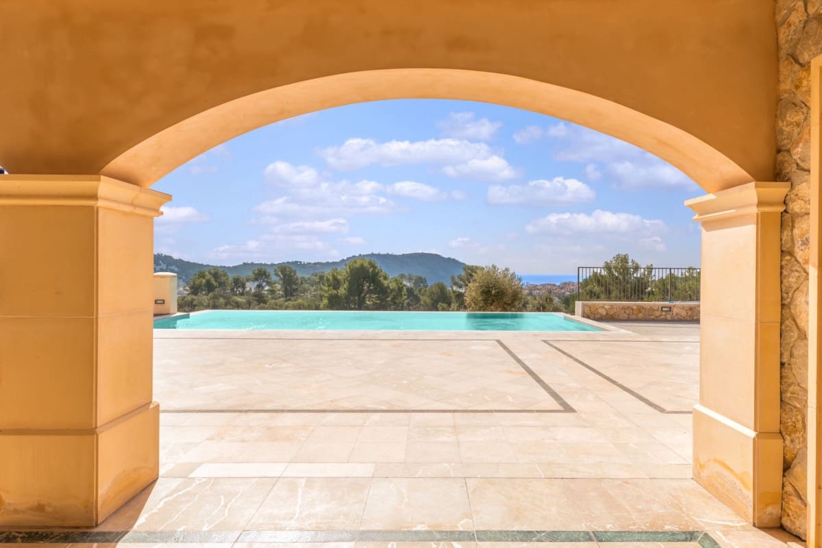 5 soveværelse Finca/Landehus til salg i Andratx med swimmingpool garage - € 16.800.000 (Ref: 10136870)