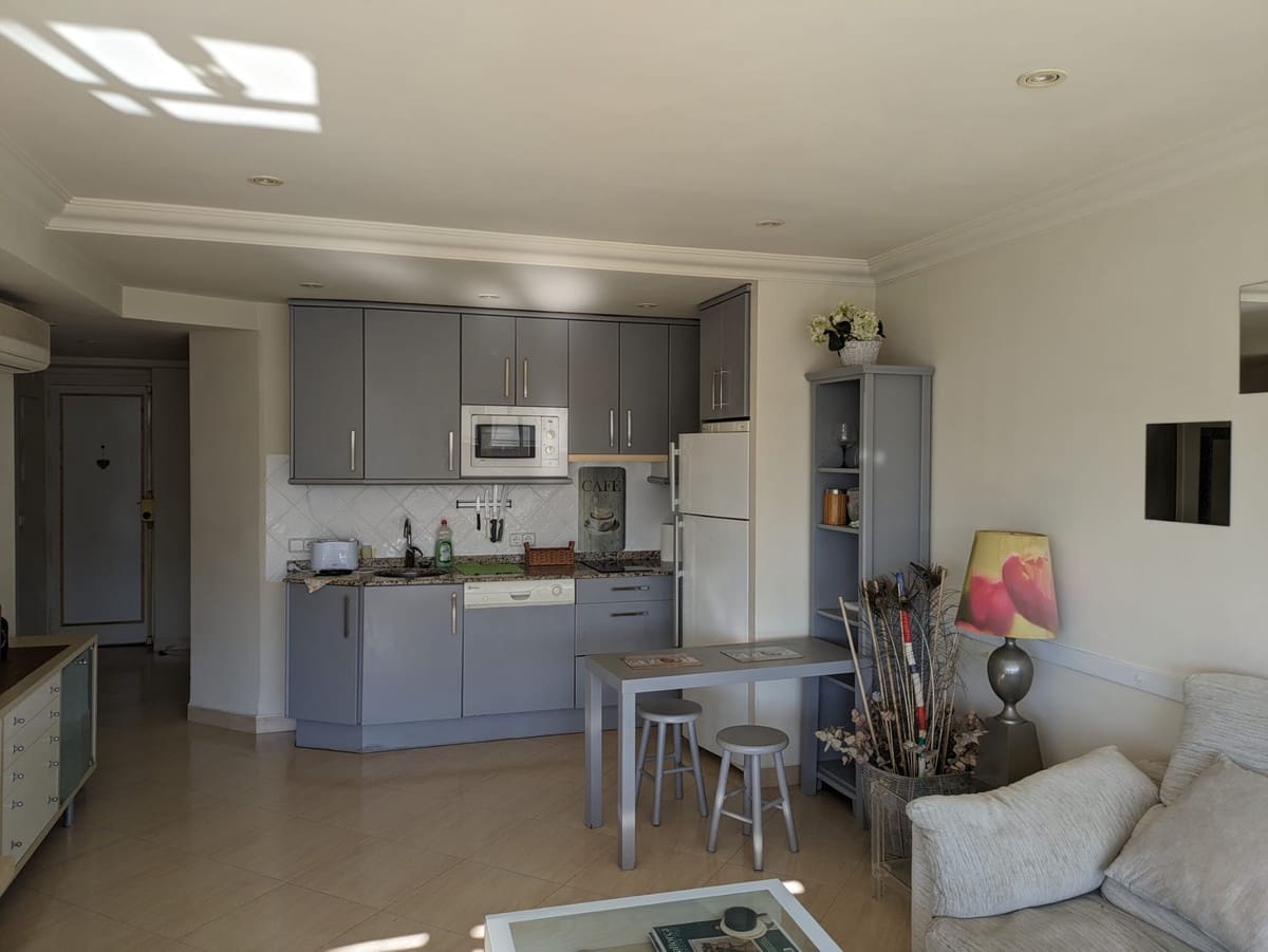 2 makuuhuone Huoneisto myytävänä paikassa Calvia mukana 
autotalli - 395 000 € (Ref: 10136890)