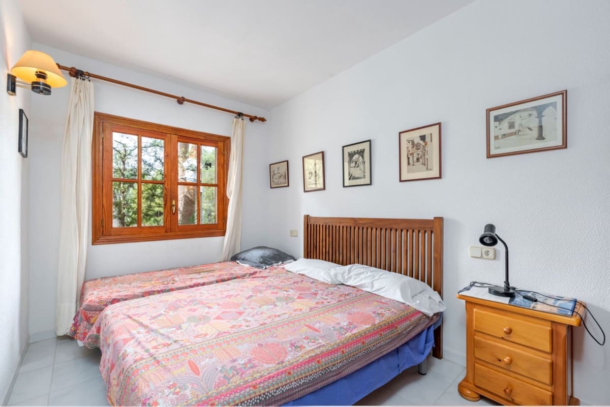 4 bedroom Villa for sale in Calvia with pool garage - € 3,800,000 (Ref: 10136894)
